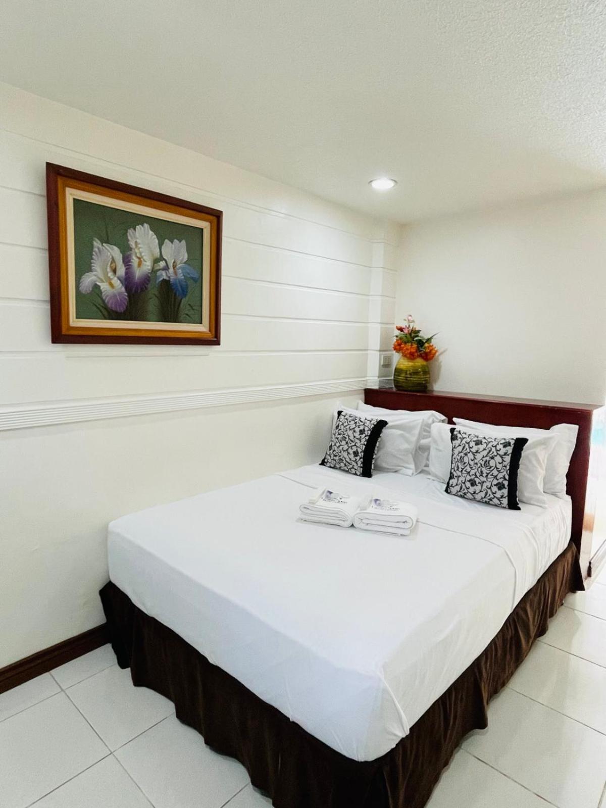 Loreland Farm Resort Antipolo Bagian luar foto